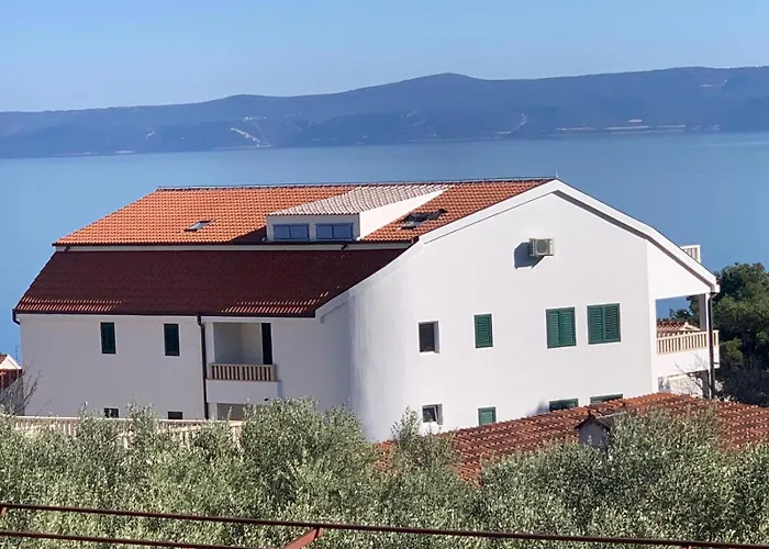 Stunning Views | Modern | Walk Everywhere | Bol